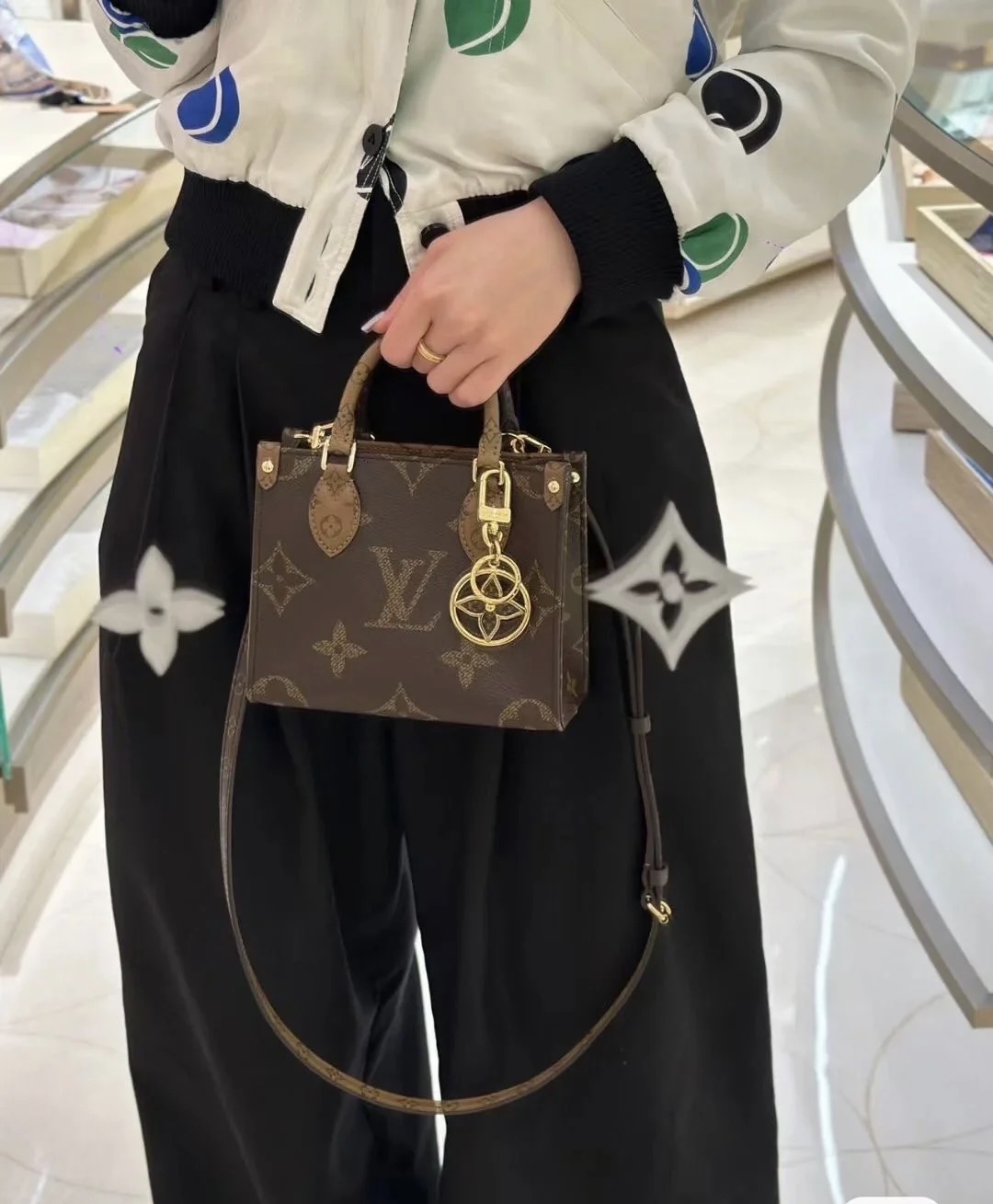LV bag 118